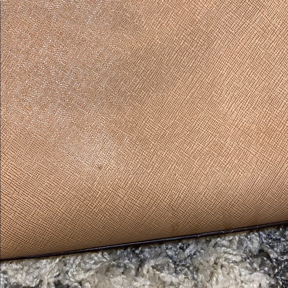 Micheal Kors Purse - Picture 4 of 4